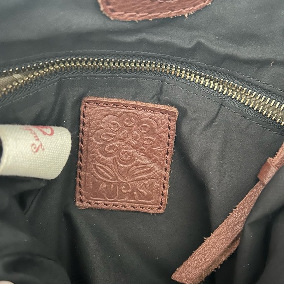 Lucky Brand Leather Bucket Bag - Picture 7 of 12